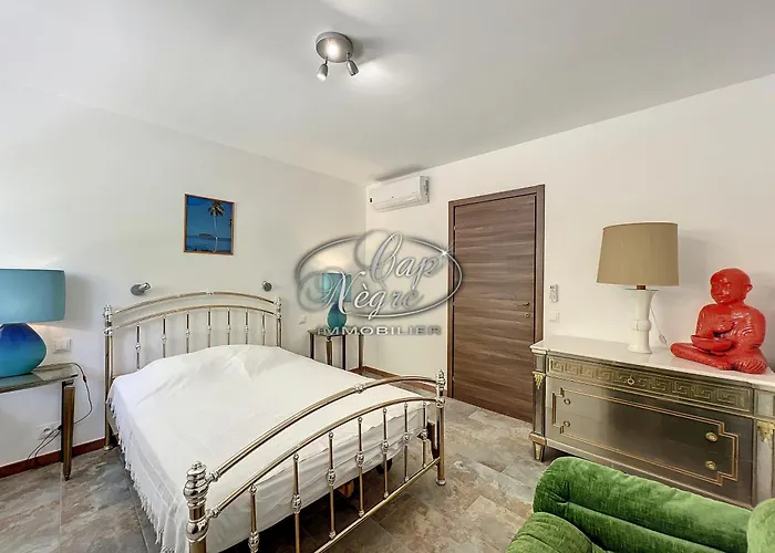 Pieds Dans L'eau Pour 10 Personnes Avec Port Prive Et Rooftop A Cavaliere Le Lavandou